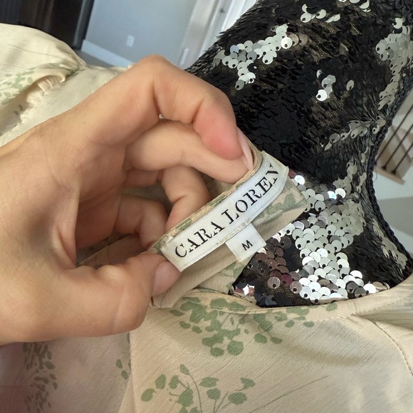 Floral Cream Dress - Cara Loren - Picture 10 of 10